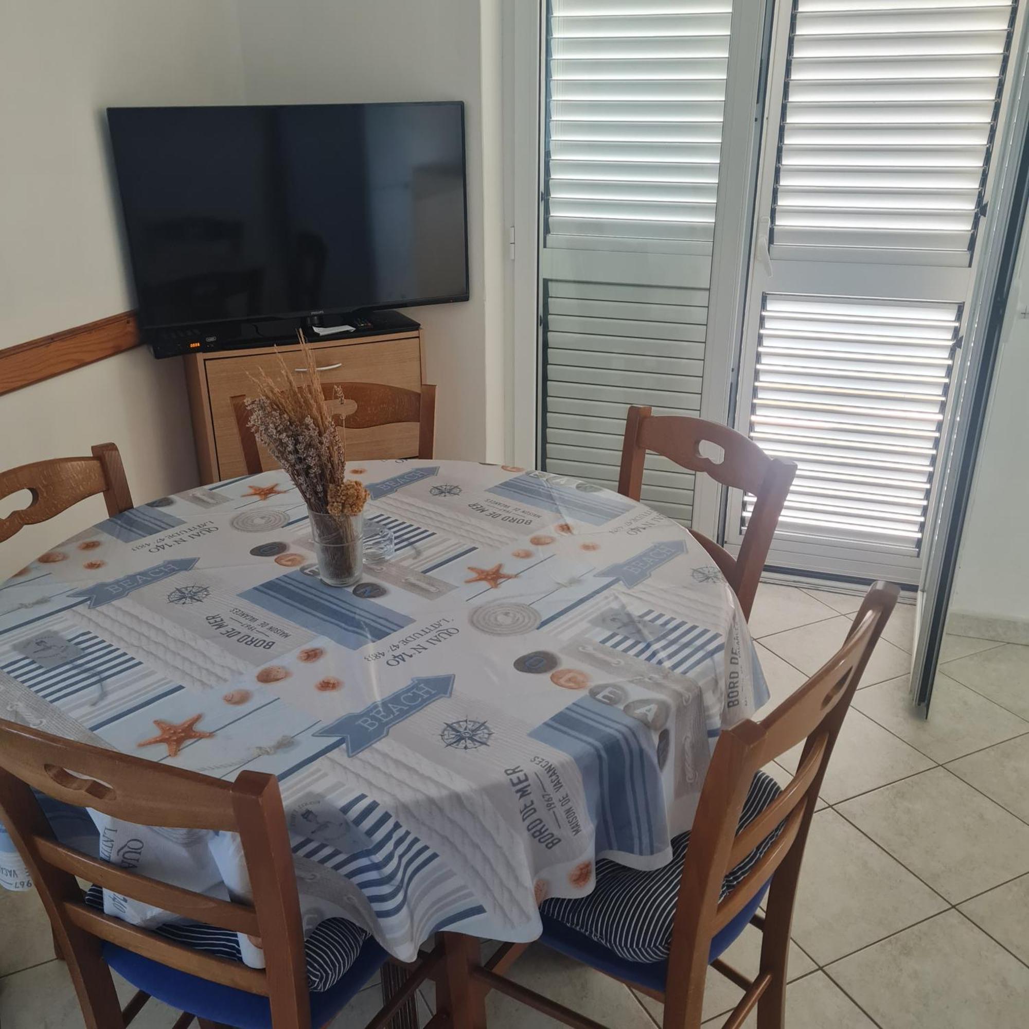 Apartment Karuza Rukavac 비스 객실 사진