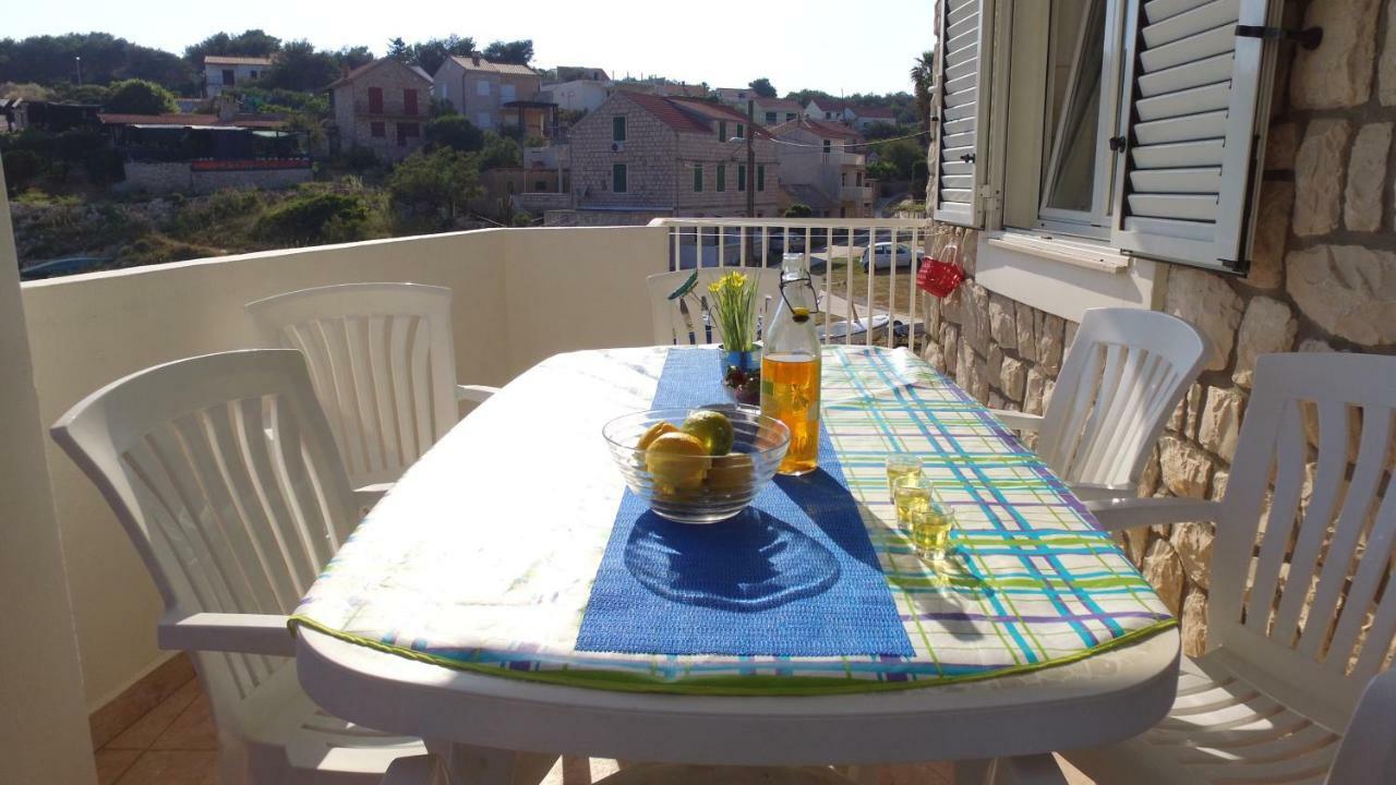 Apartment Karuza Rukavac 비스 외부 사진
